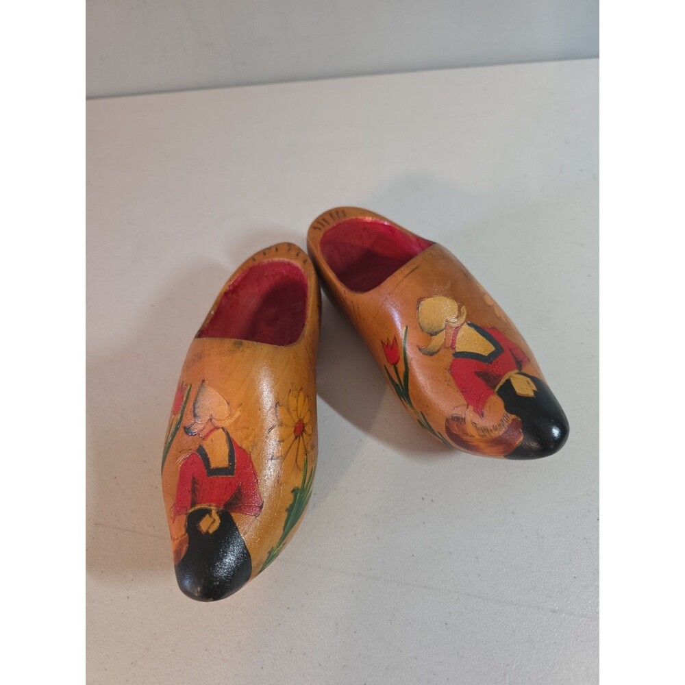 Vintage Barricini Hand Painted Wooden Shoes Clogs Made in Holland Souvenir Wall